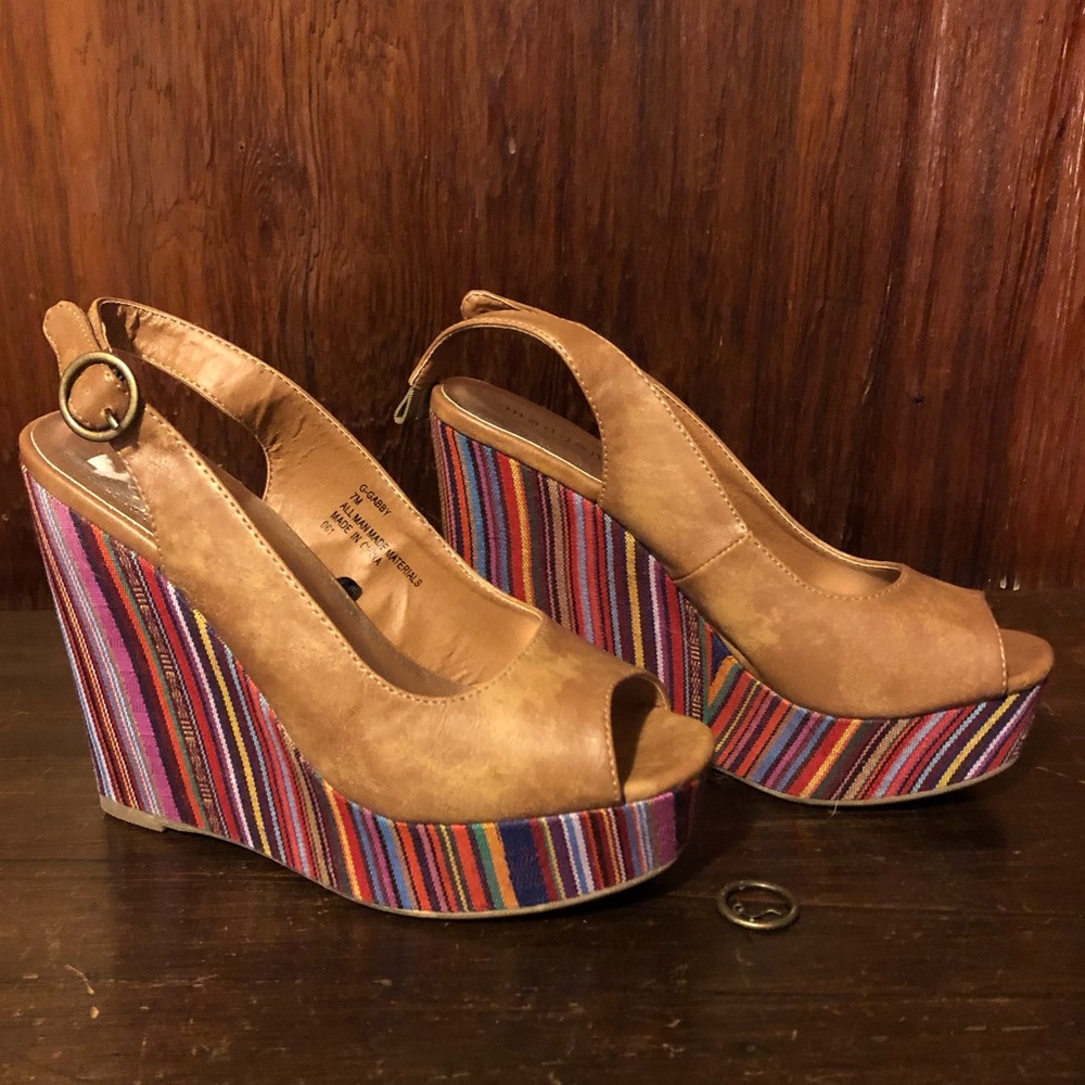 MADDEN GIRL Serape wedge sandal Sz 7